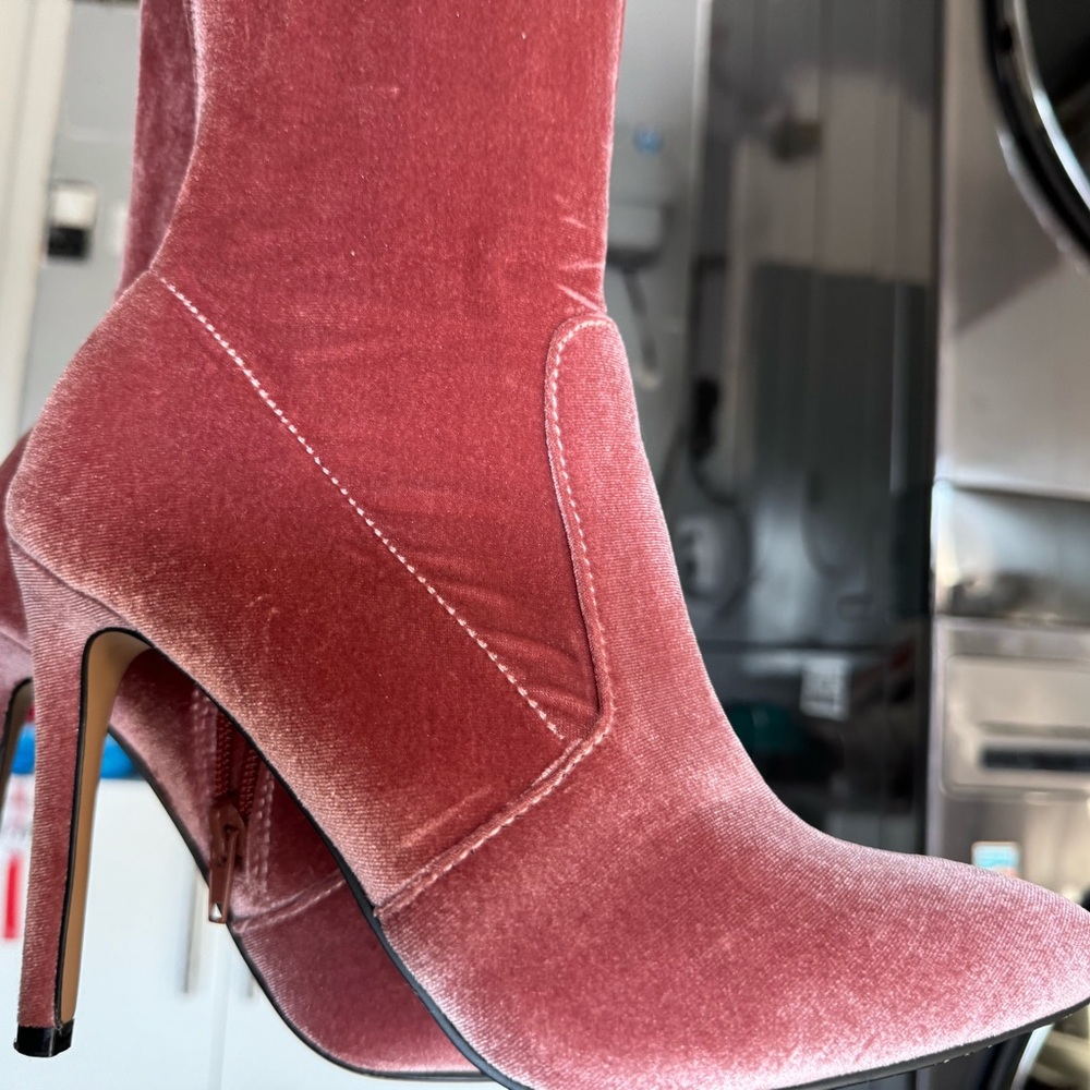 Steve Madden Brown Leather Detail